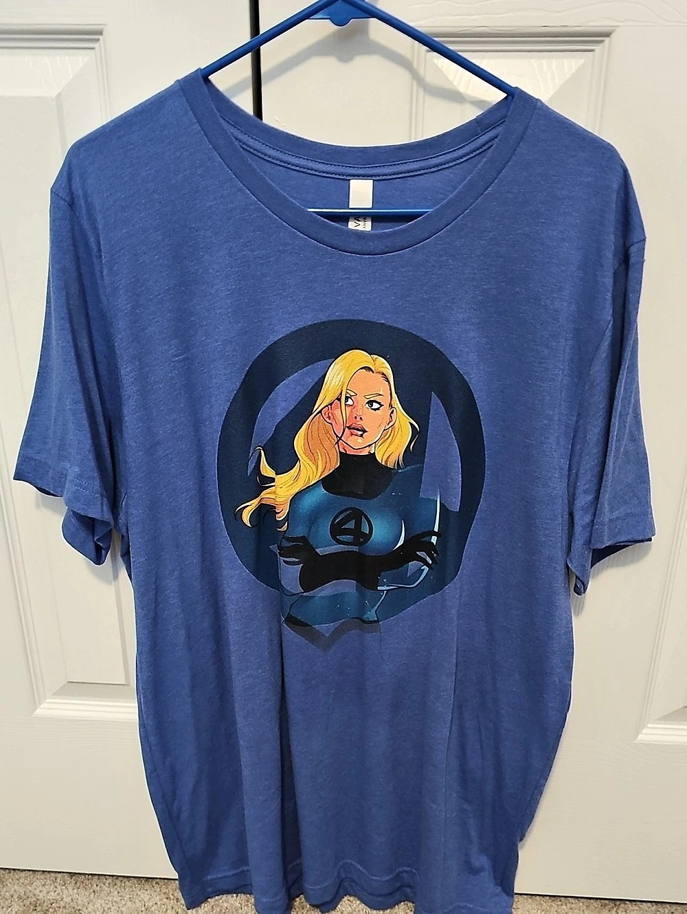 Canvas Graphic Tee in Blue Size XL Like New